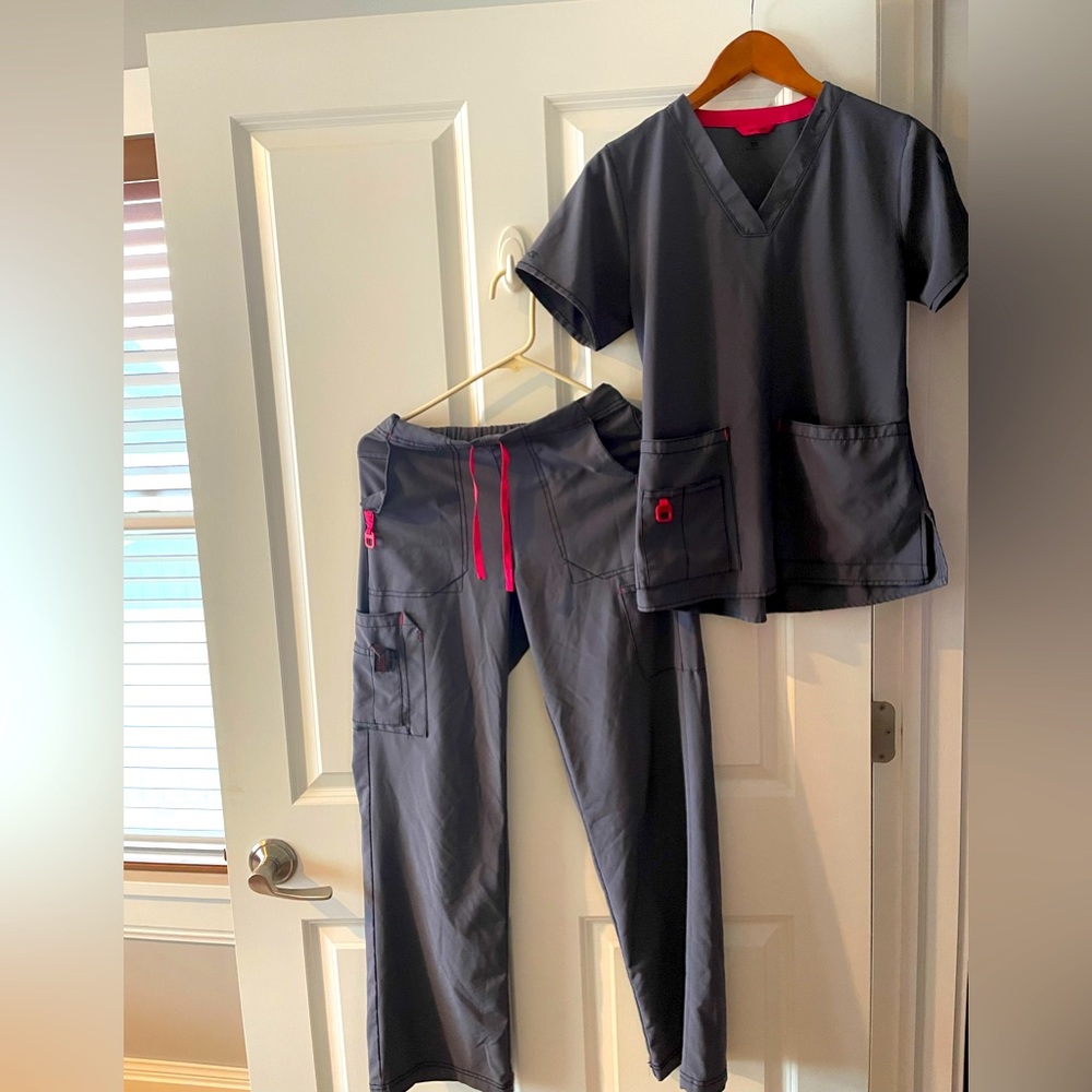 Carhartt Scrubs